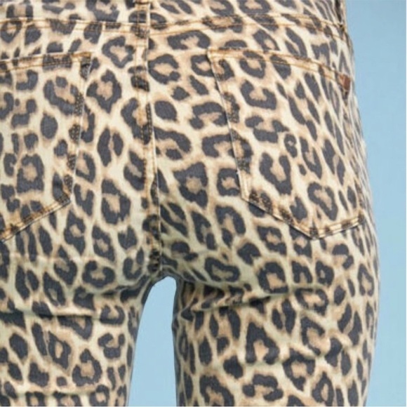 JUDY BLUE Mid Rise Skinny Fit Leopard Print Jeans Size 7/28 - Picture 5 of 11